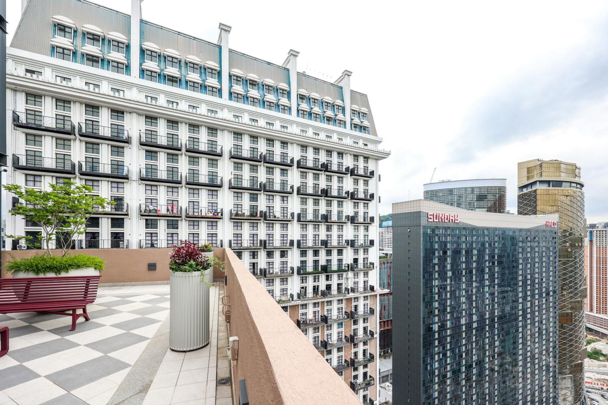 Mossaz Suites By Mykey Petaling Jaya Exteriör bild